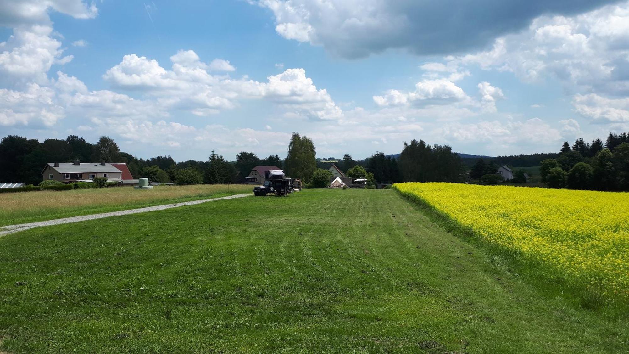 Autark Clamping Camp Hotell Durrhennersdorf Exteriör bild